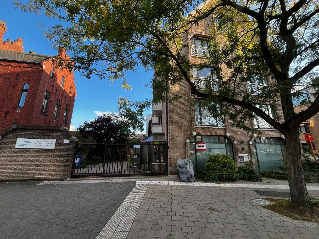Handelsruimte met parking foto 7