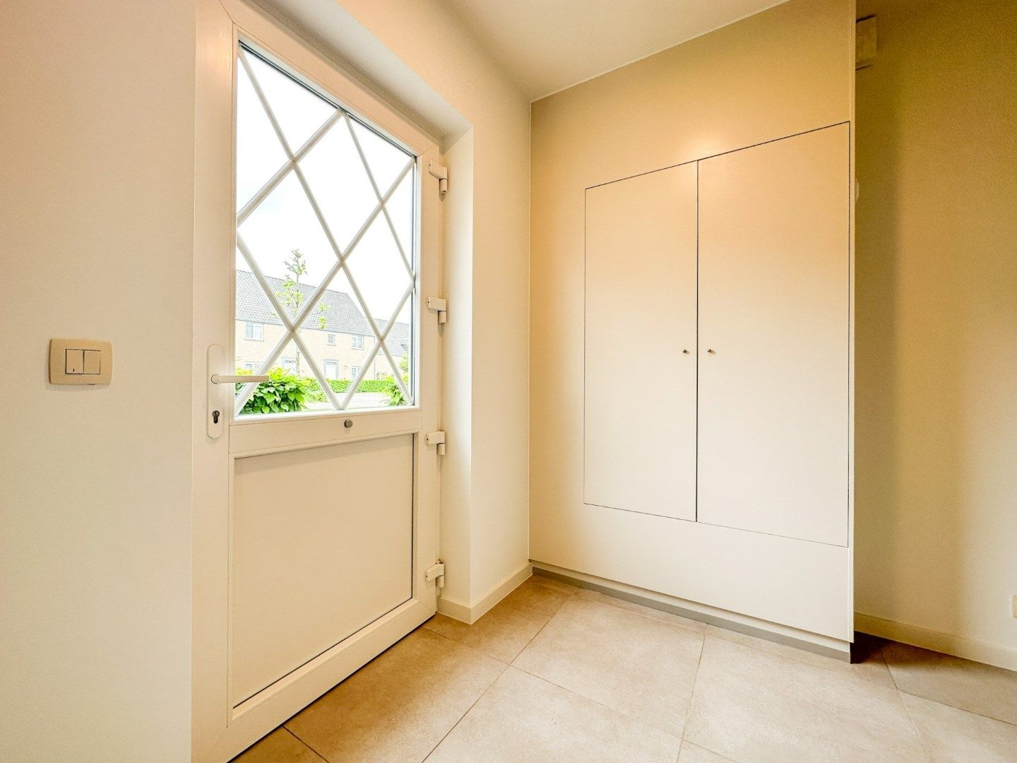 Instapklare woning met 3 slpk, tuin, autostaanplaats, rustige gelegen te Lichtervelde foto 13