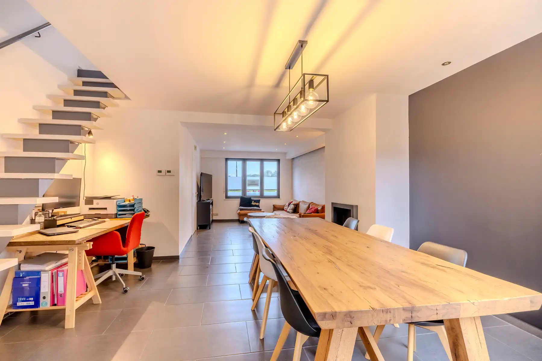 Gerenoveerde woning met o.a. 3 slaapkamers foto 22