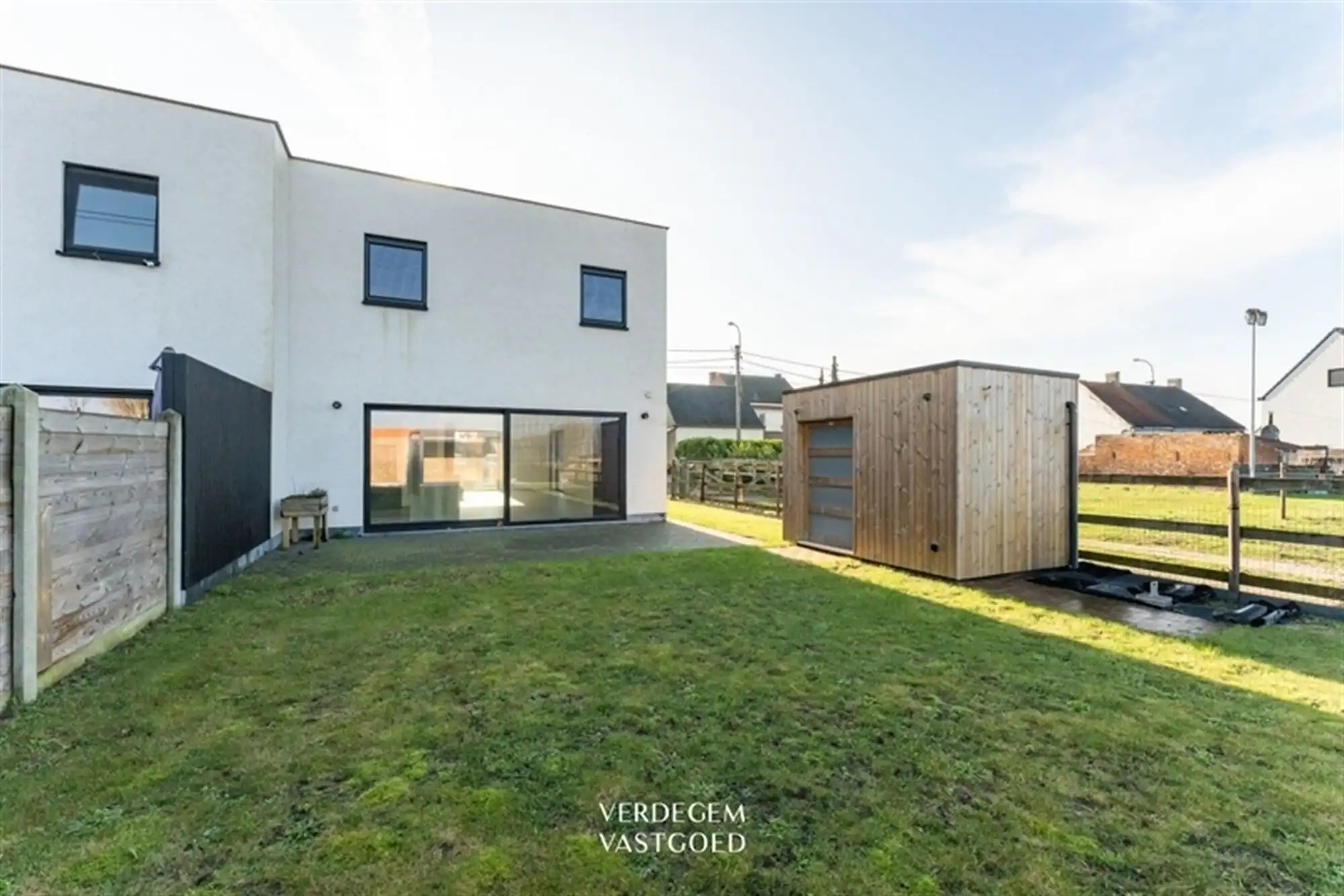 Knappe nieuwbouwwoning met 3 slaapkamers en weidse zichten foto 21
