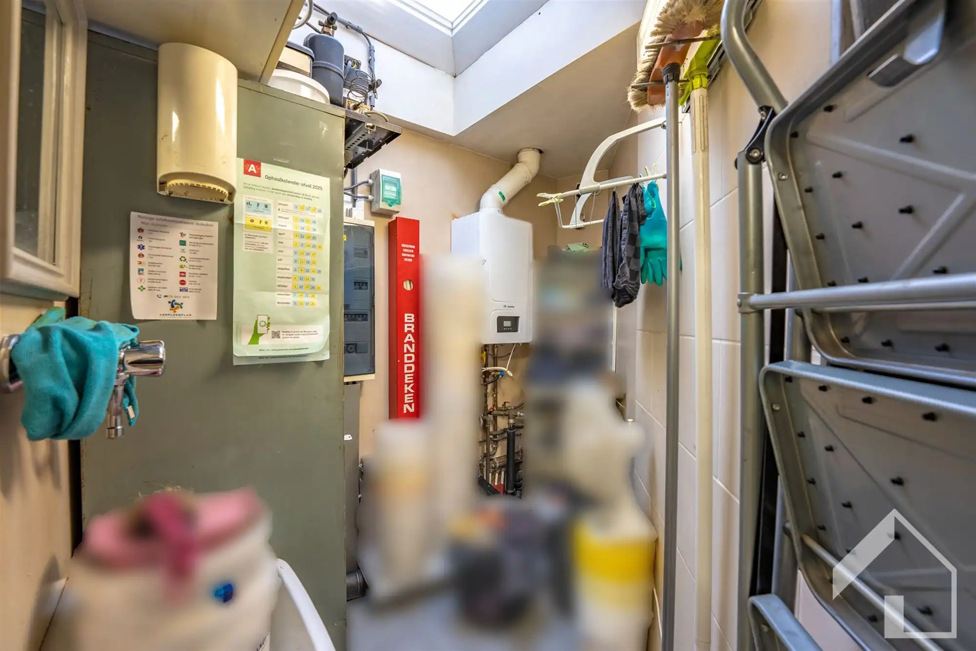 Gelijkvloers handelspand met 2 appartementen foto 8