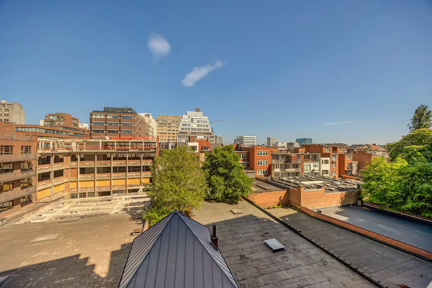 Ruim en instapklaar 2-slaapkamer appartement op toplocatie aan het Stadspark met terras, EPC B! foto 19