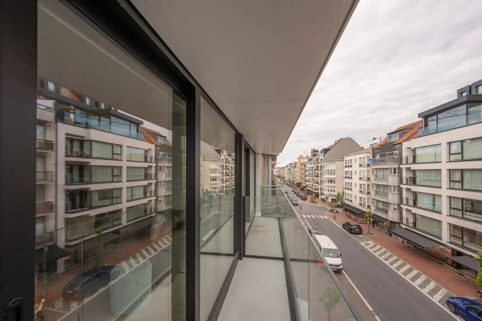 Studio op toplocatie met zicht op het Driehoeksplein foto 3