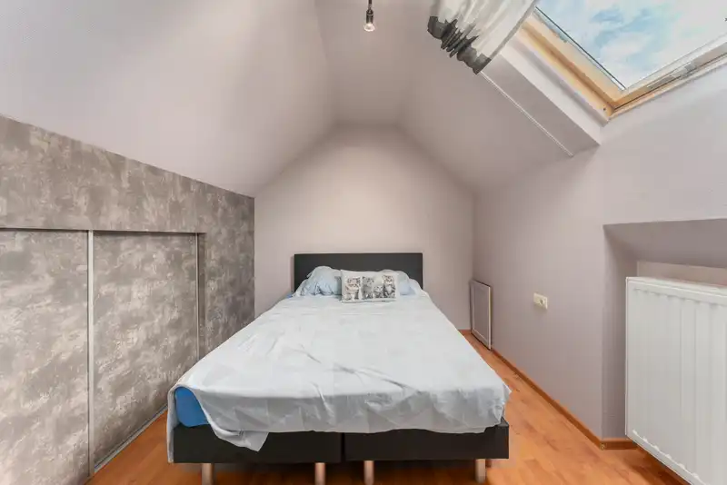 Roeselare : Instapklare, gerenoveerde rijwoning in hartje Roeselare! foto 13