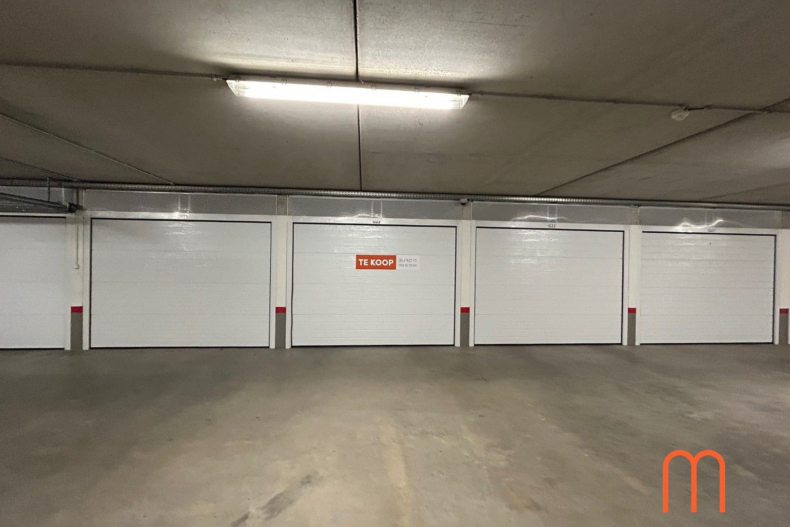 Ruime garagebox in residentie Victoria foto 2