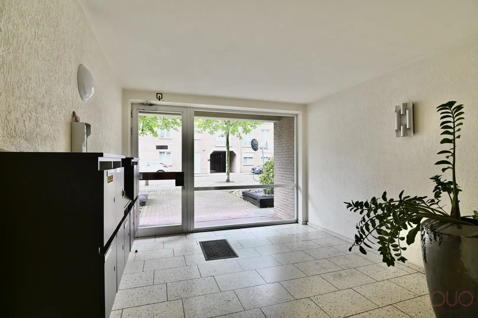 Instapklaar gelijkvloers appartement met 2 slaapkamers en garagebox op een toplocatie foto 18