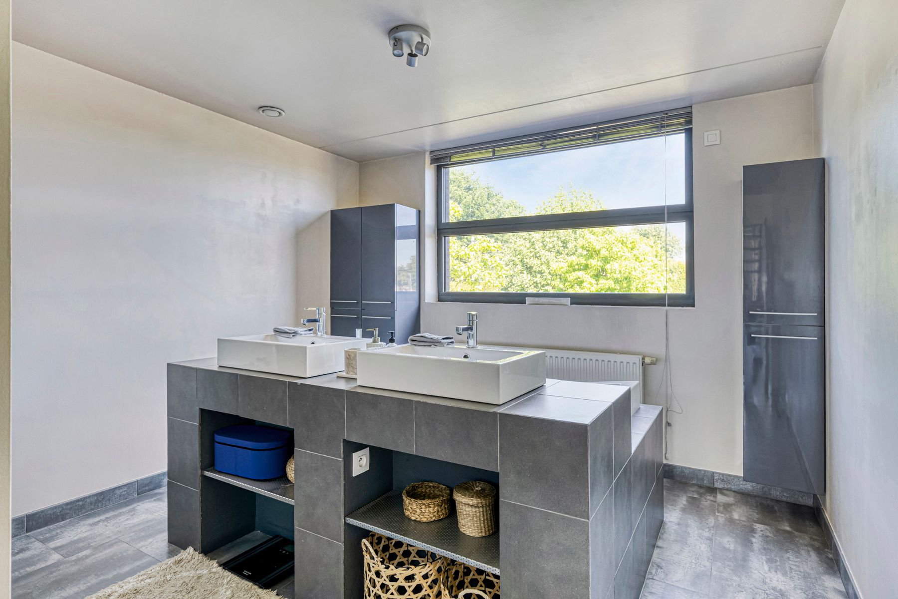 INSTAPKLARE FAMILIEWONING (4 SLAAPKAMERS + BUREAU) TE KOOP foto 20