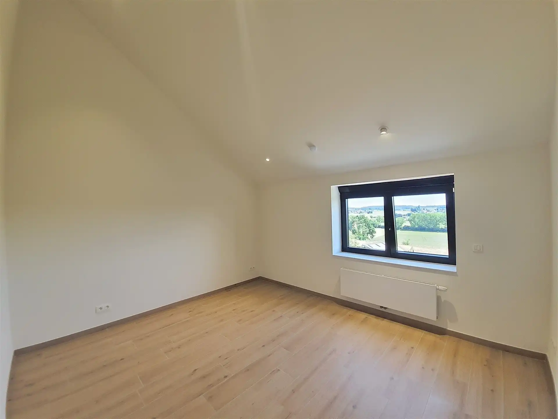 Nieuwbouw woning met 3 slaapkamers en tuin op toplocatie foto 14
