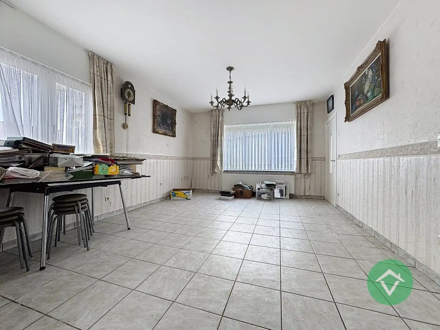 Alleenstaande woning met naastliggend stuk bouwgrond en weide te Eernegem foto 26