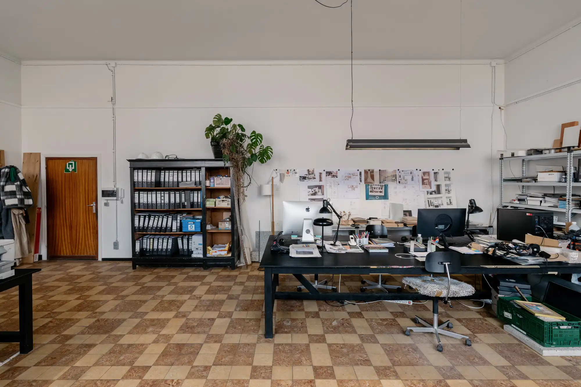 Opperste concentratie in een voormalig klaslokaal van het Sint-Elisabethinstituut in Merksem foto 10