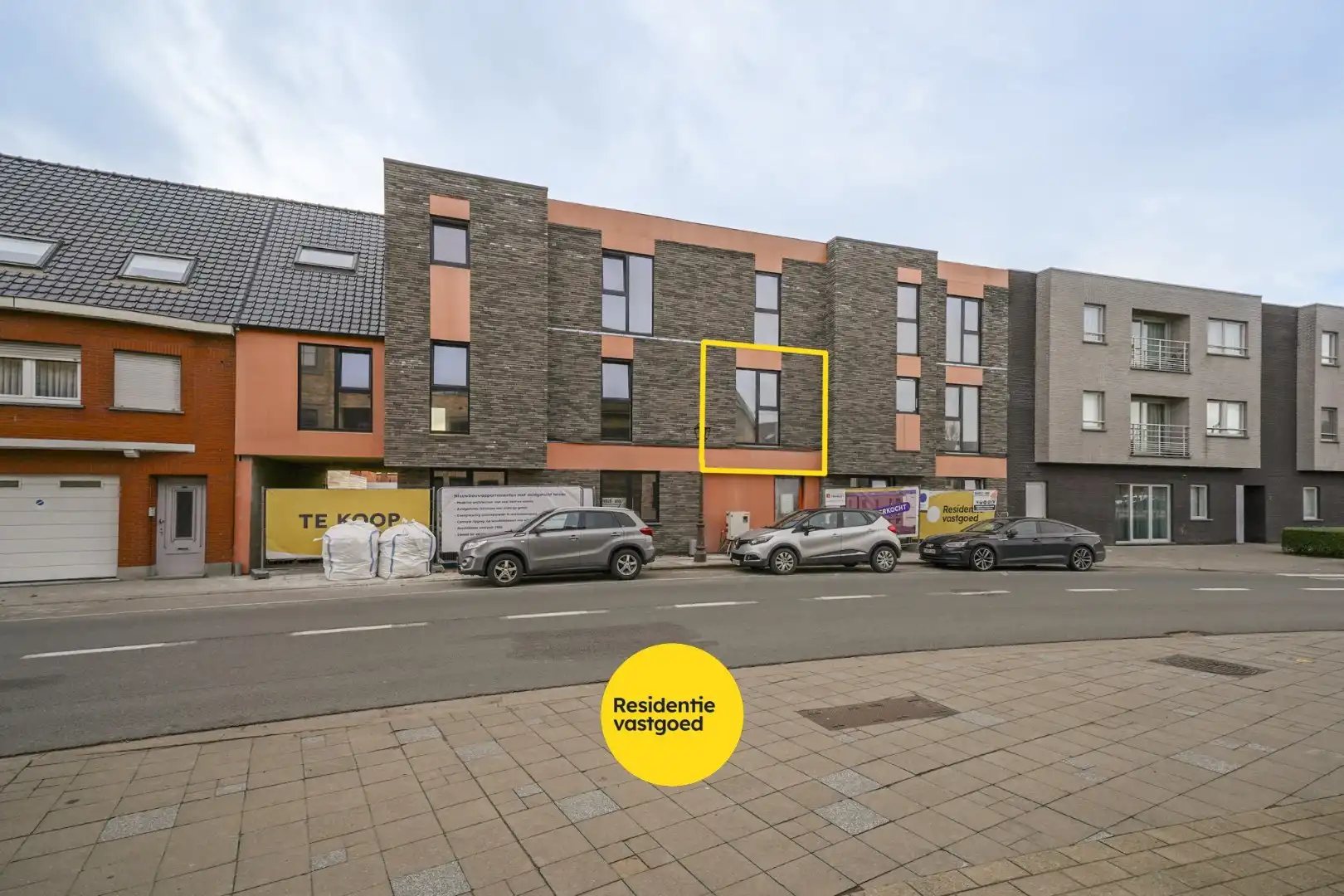 Prachtig 1-slaapkamer appartement met zonnige terras op het 1ste verdiep in residentie Victor foto 2