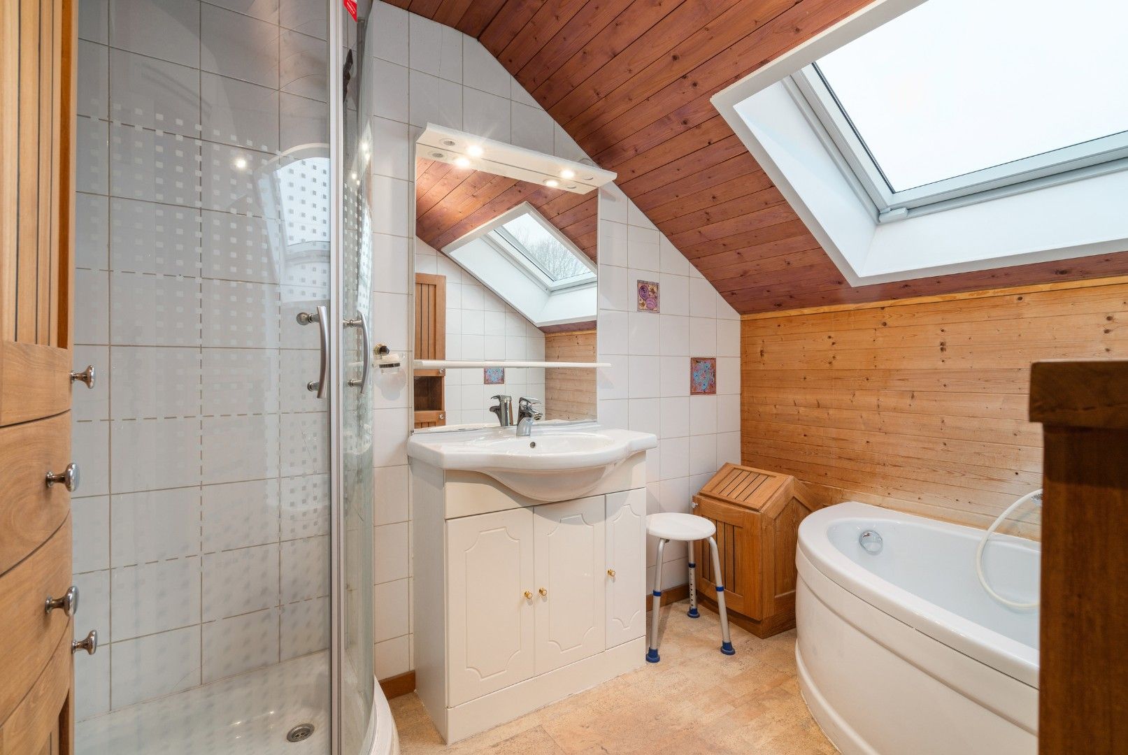 Woning met handelspand te koop in Sleidinge foto 10