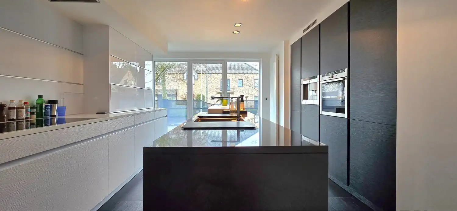 Ruime moderne woning op een perceel van 10a 12ca in een rustige, bosrijke omgeving te koop foto 25