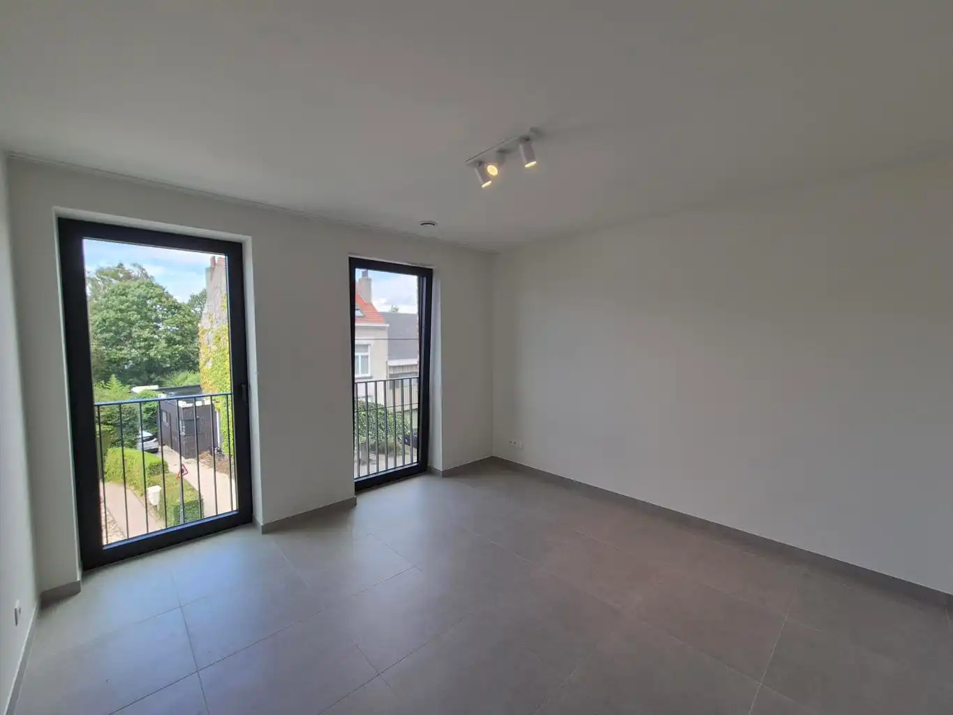 Nieuwbouw appartement 2e verd. met kelder en autostaanplaats foto 11
