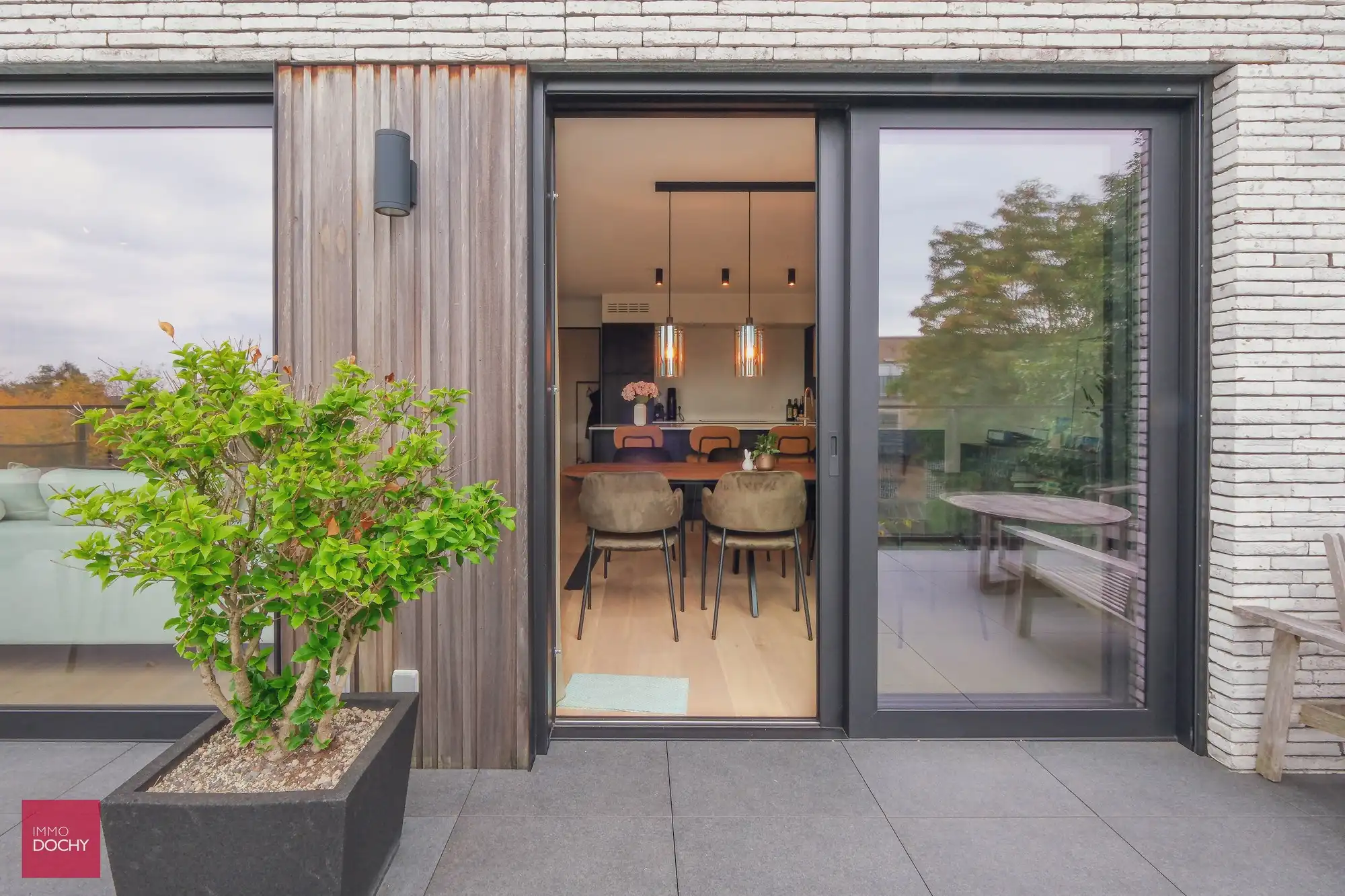 Prachtig afgewerkt appartement met ruim zonneterras centrum Waregem foto 18