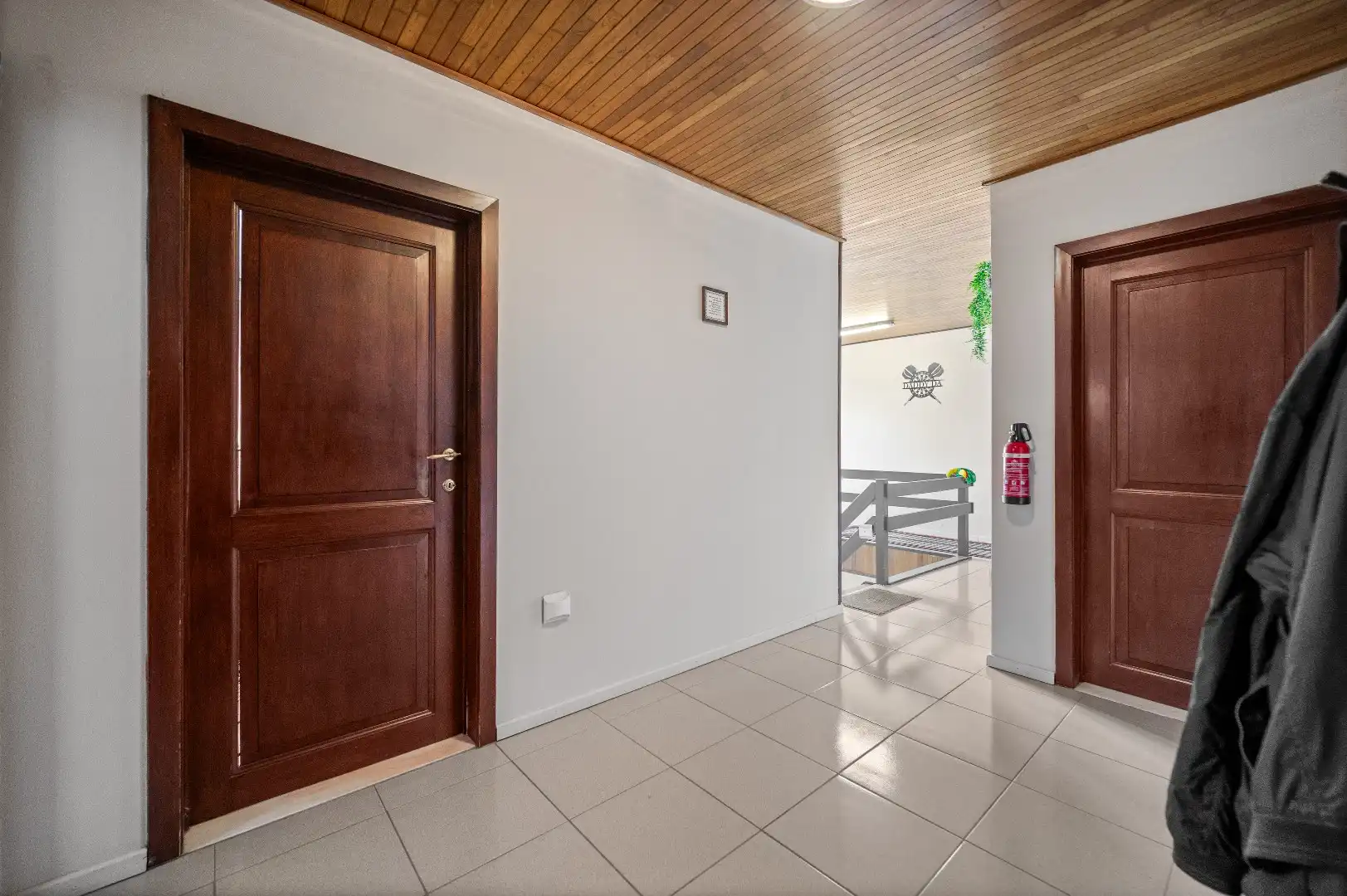 Instapklaar appartement + ruime casco woonst met tuinzicht foto 14