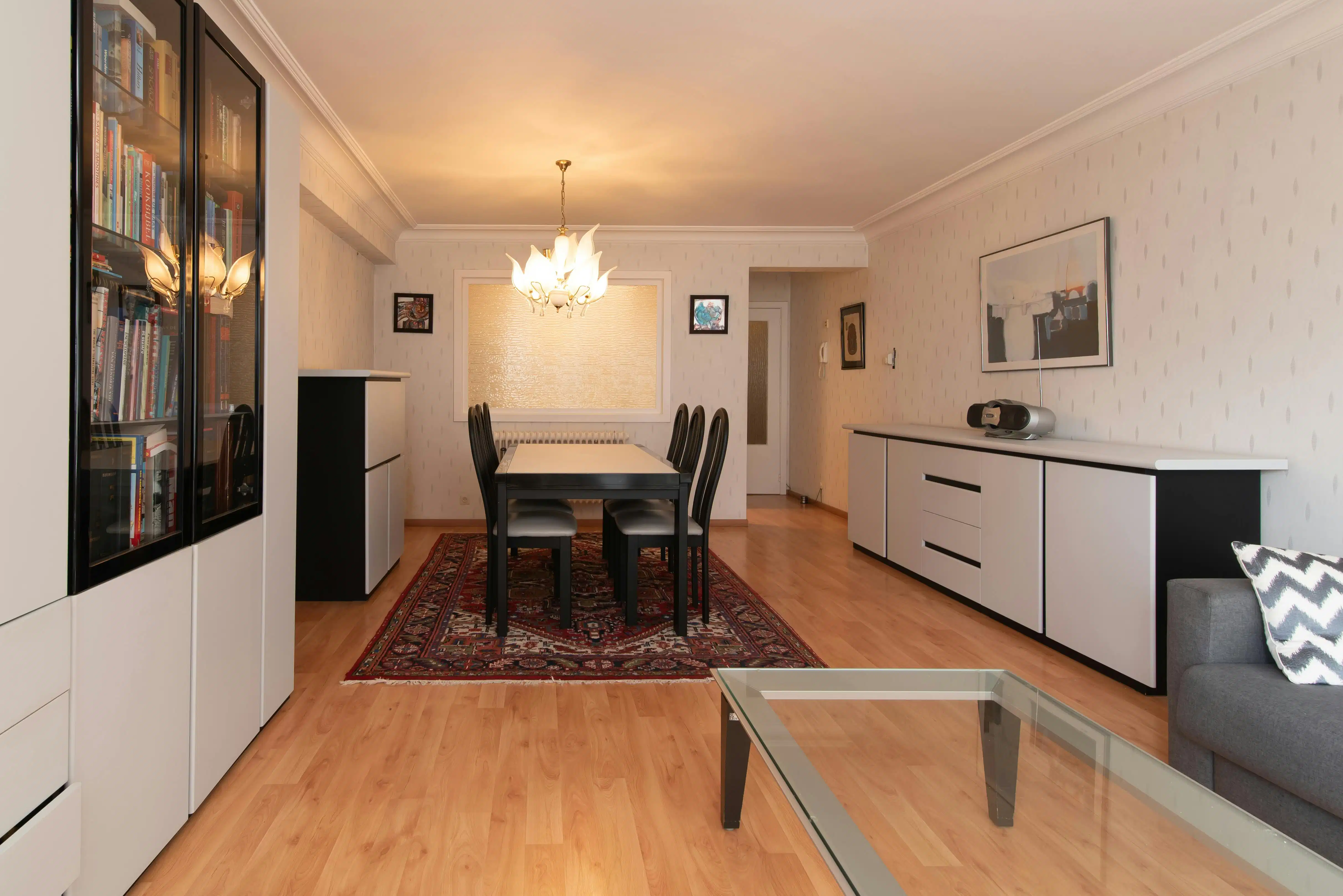 Ruim 2-slaapkamerappartement met magnifiek terras foto 18