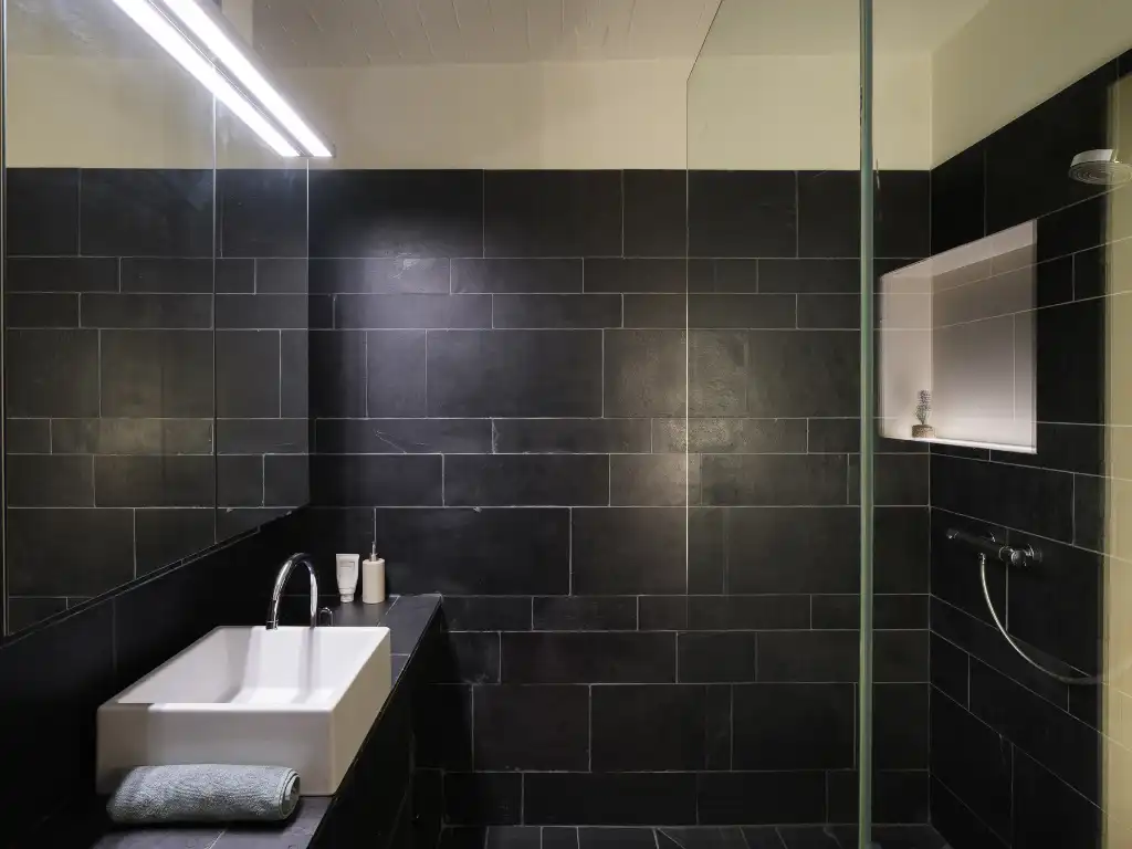 Ruim tweeslaapkamerappartement met verzicht nabij het Citadelpark en stadscentrum. foto 8