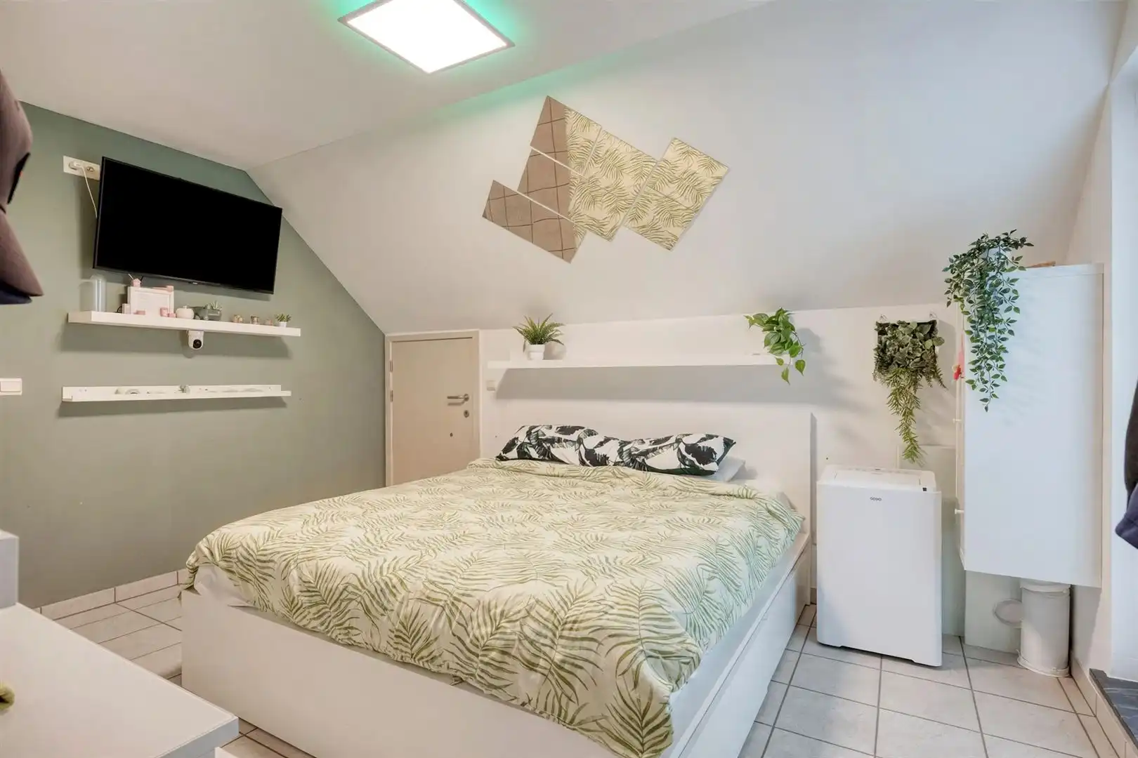 TE KOOP: Appartement met 1 slaapkamer, 2 terrassen en garage in Zonhoven! foto 9