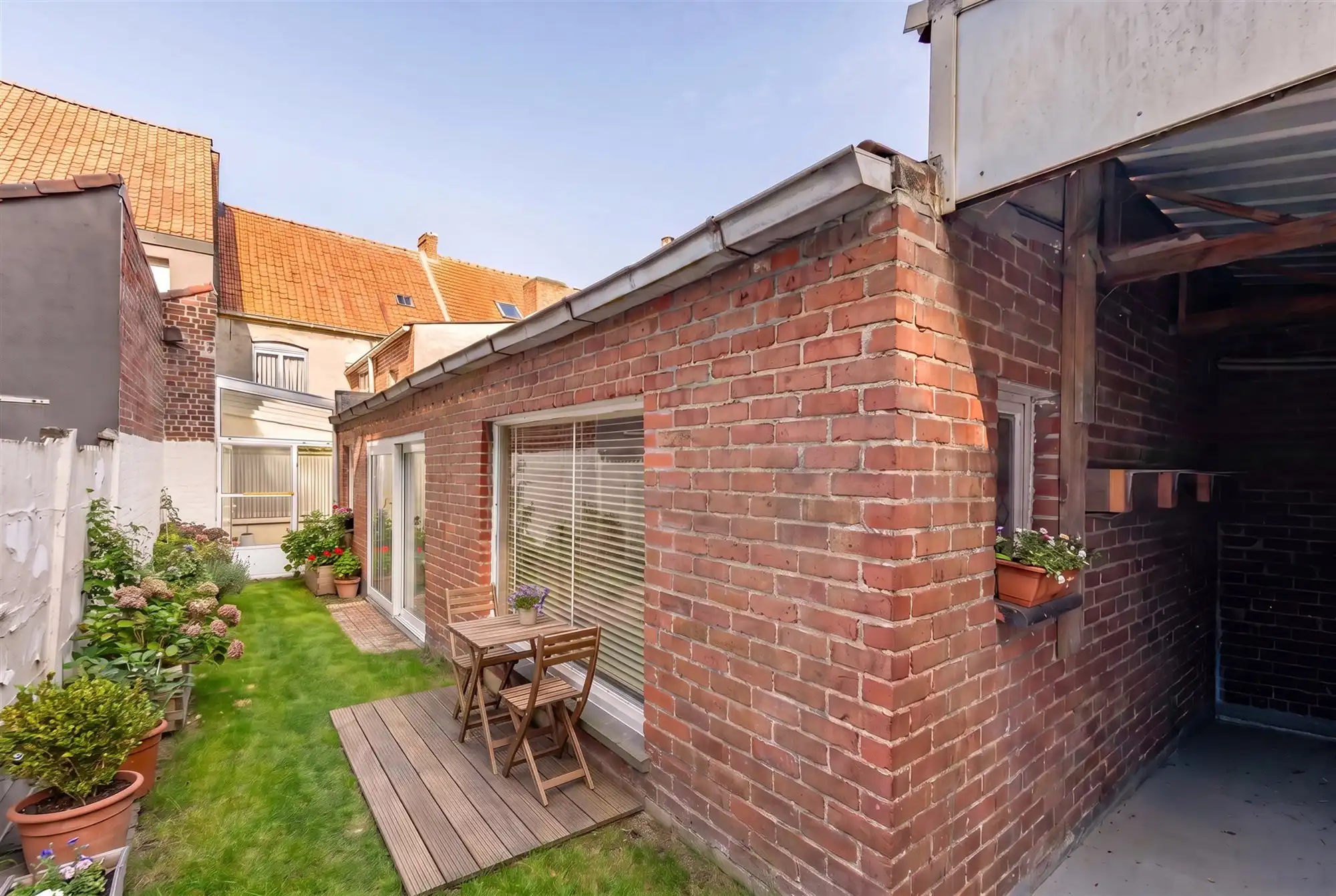 Rijwoning met 2 garages foto 6