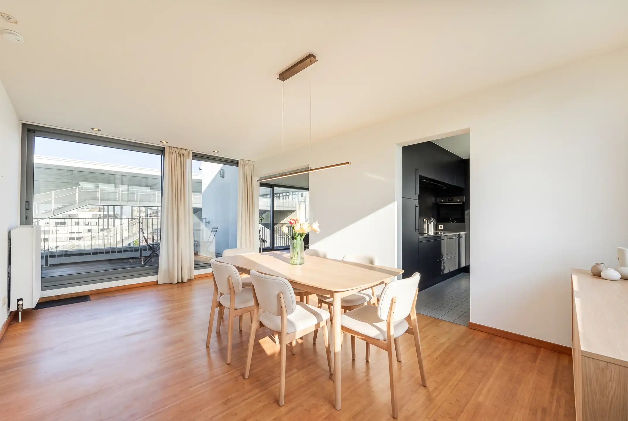 ANTWERPEN CENTRUM - Penthouse aan het Theaterplein foto 3