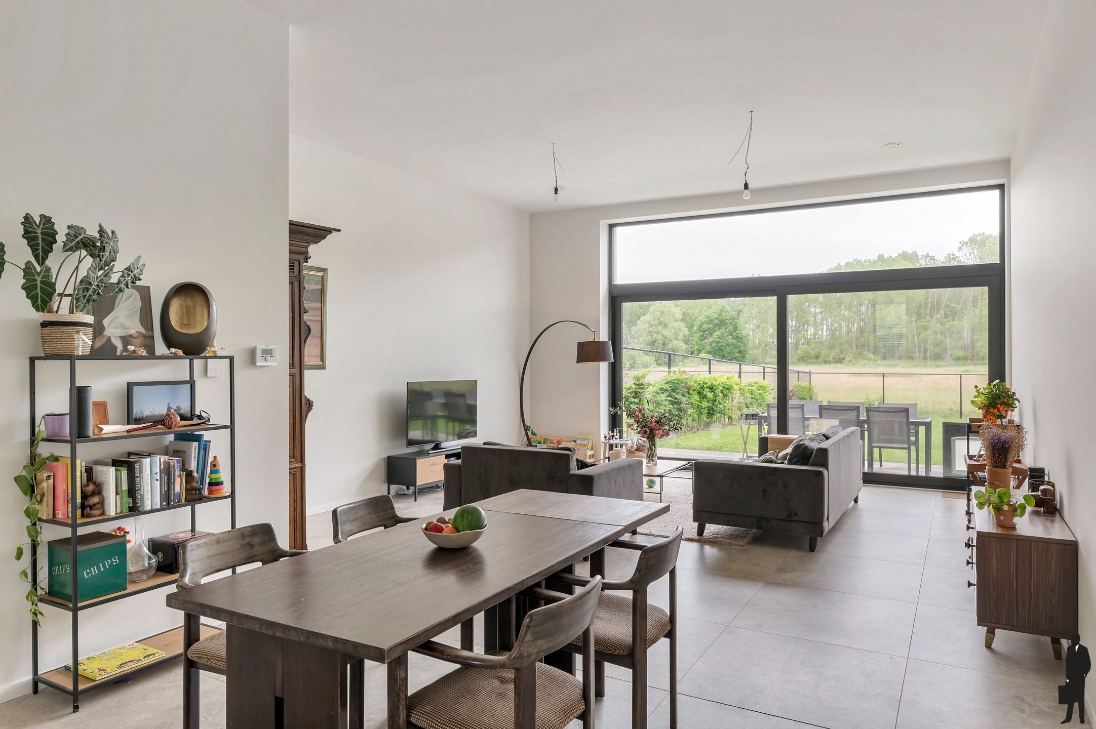 Exclusief BEN-gelijkvloers appartement (150 m²) met 3 slk’s, riante tuin (300 m²), kelder (60 m²) en prachtig uitzicht op natuurgebied. foto 6