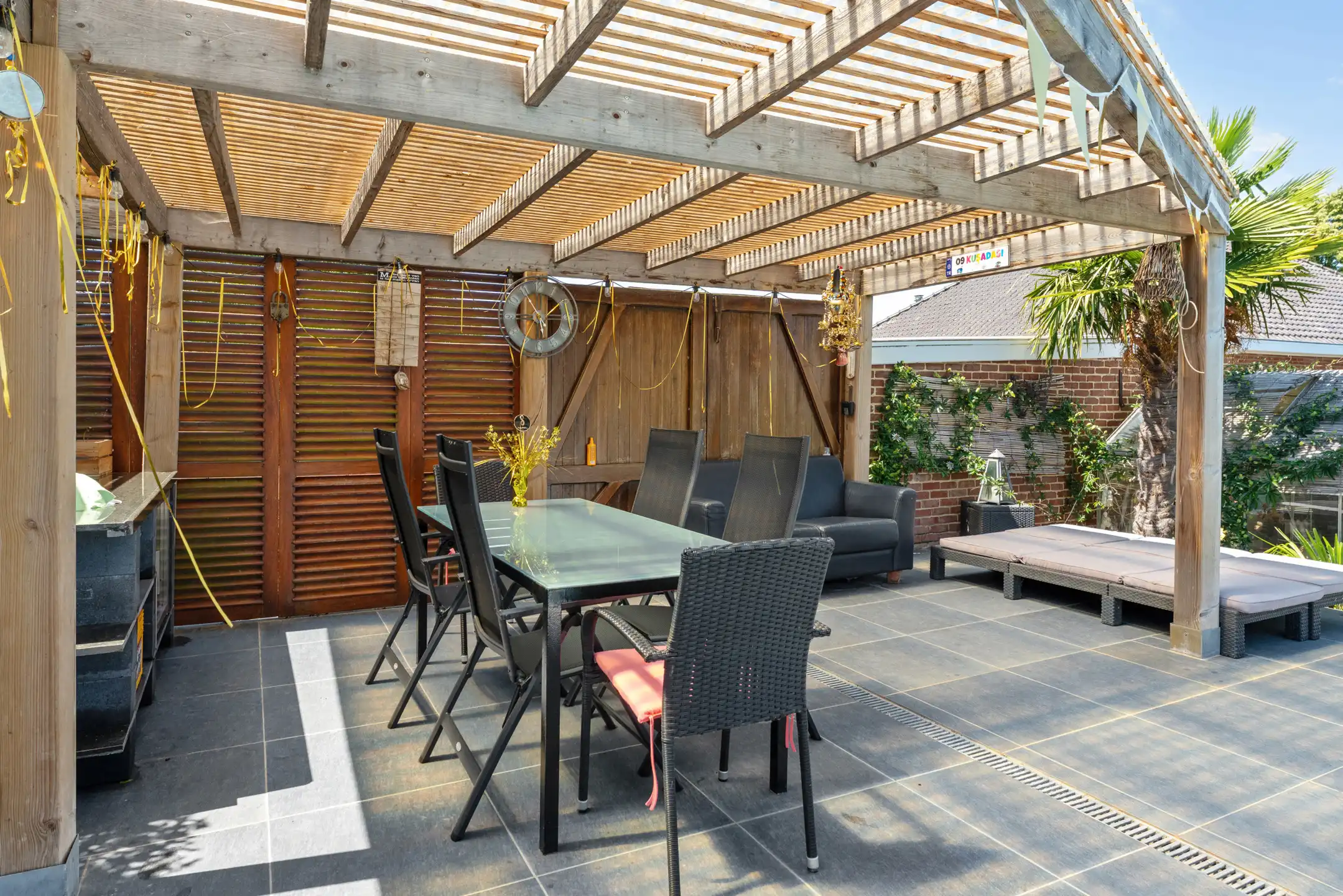 Instapklare woning met zwembad in Valmeer foto 27