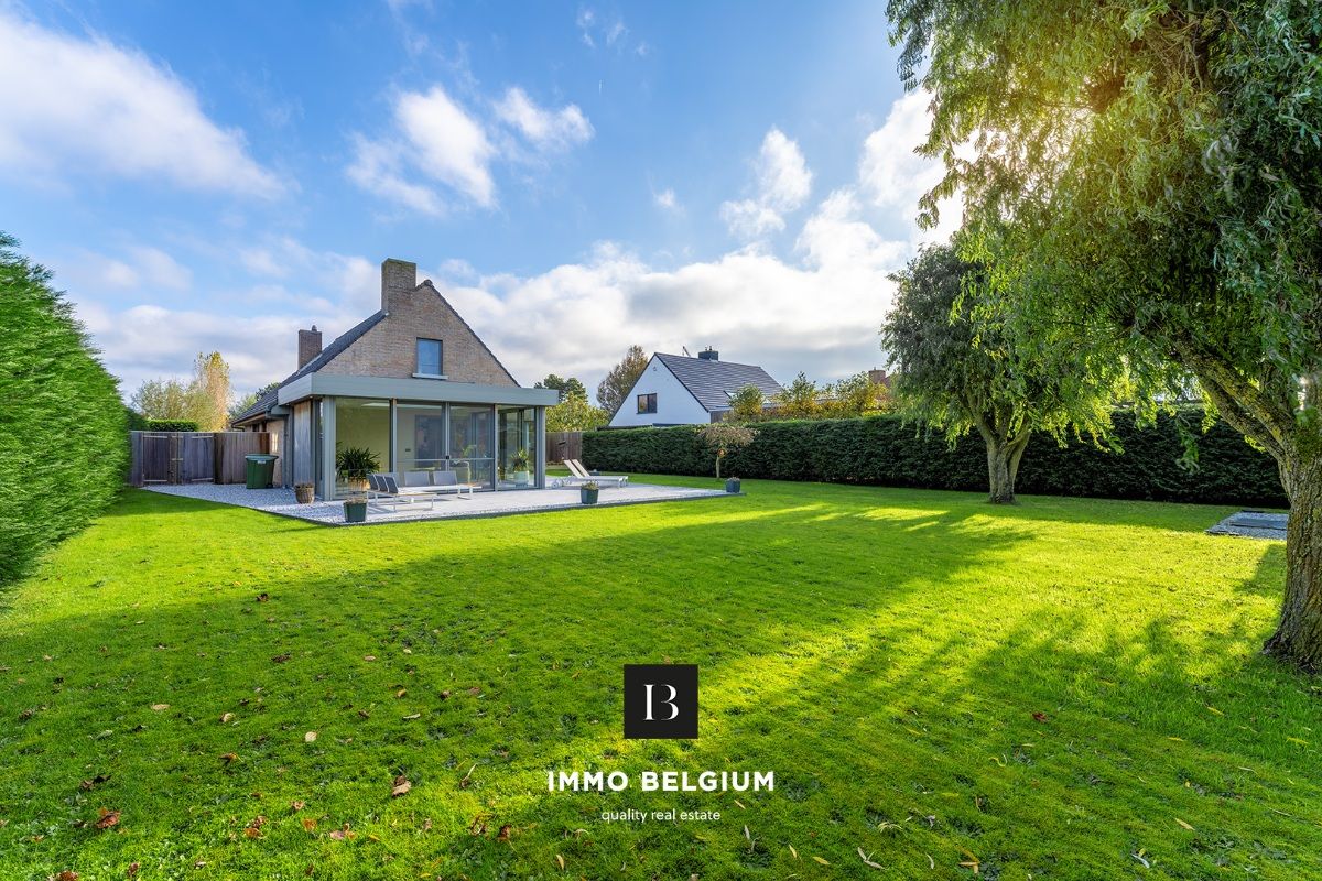 Instapklare, gerenoveerde villa op toplocatie in De Haan foto 1