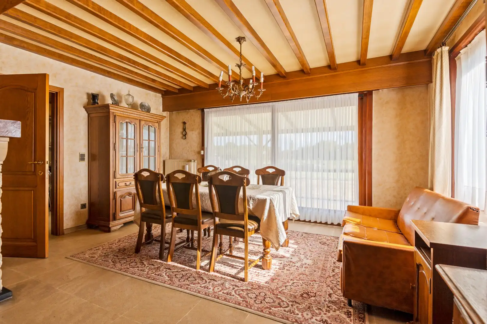 Gelijkvloerse woning op een perceel van 10180m²! foto 6