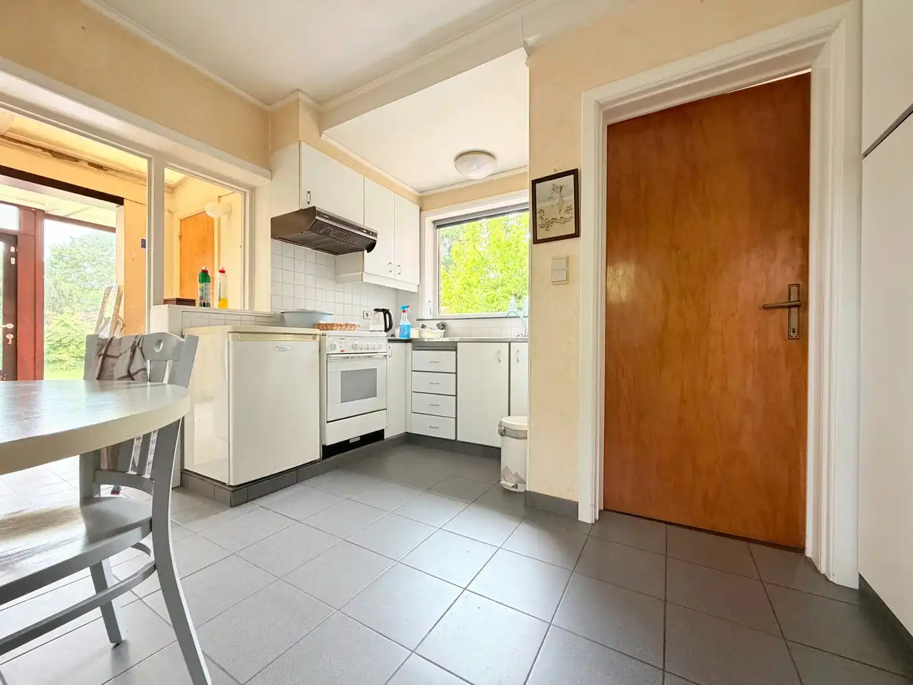 Op te frissen alleenstaande woning met riante tuin foto 9