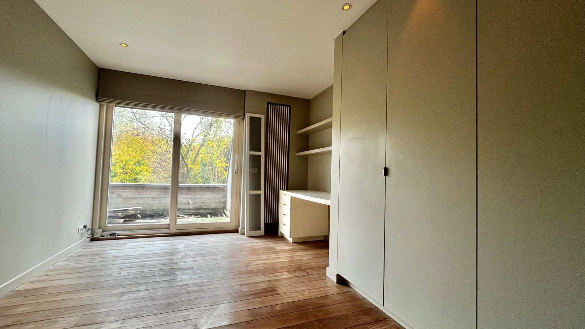 Te renoveren ruime woning op 911 m² te Lendelede – met garage en 5 kamers foto 24