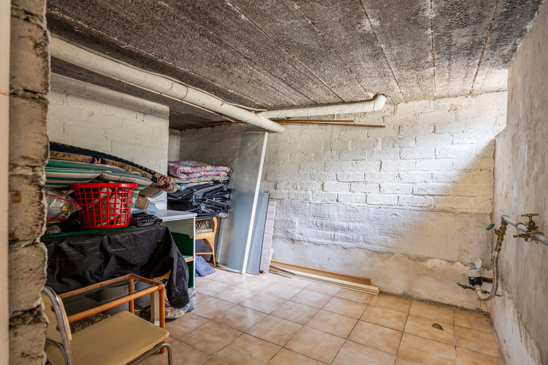 Charmante gezinswoning met 3 slaapkamers, 2 badkamers en ruime tuin op toplocatie. foto 41