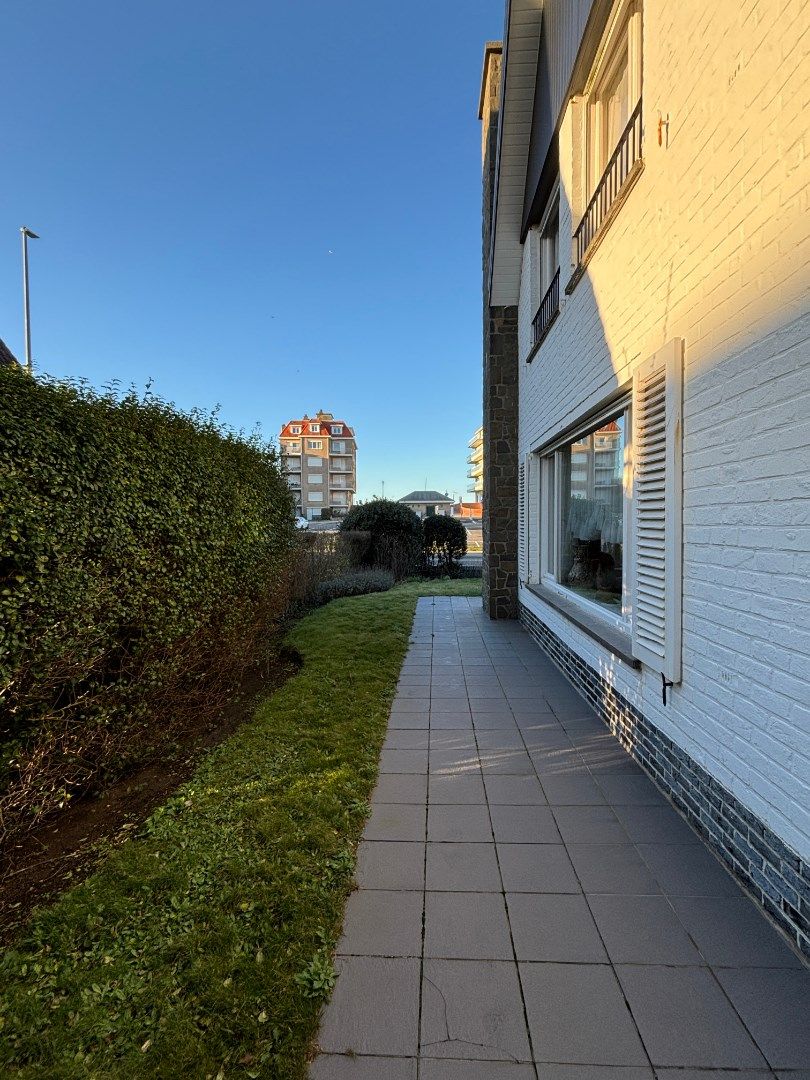 Exclusieve kustvilla te koop op toplocatie in De Haan – Op slechts enkele stappen van het strand foto 9
