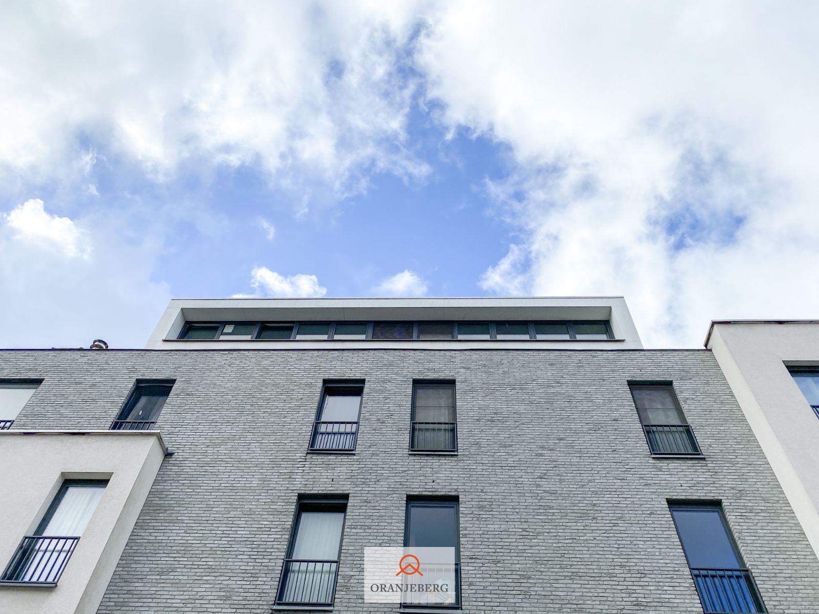 Ruim 2-slaapkamer appartement met terras centrum-Gent nabij Zuid foto 4