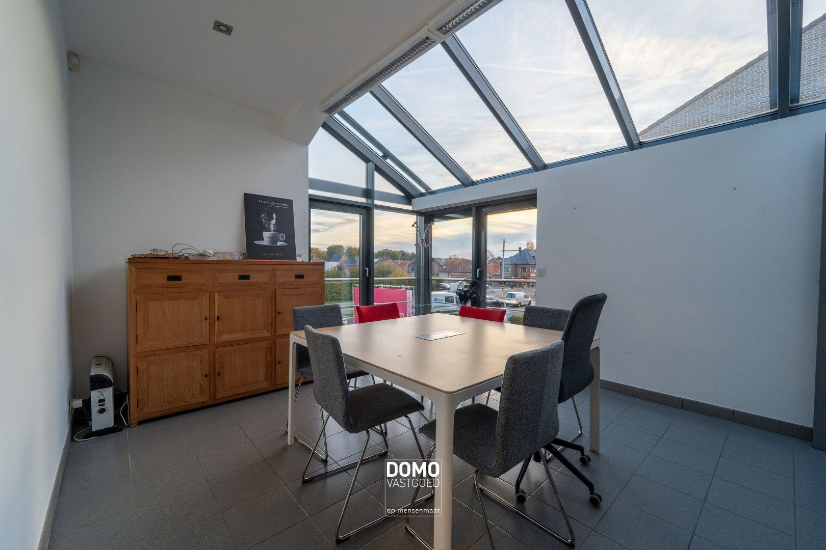 Industrieel vastgoed met sterke visibiliteit en tal van mogelijkheden foto 11