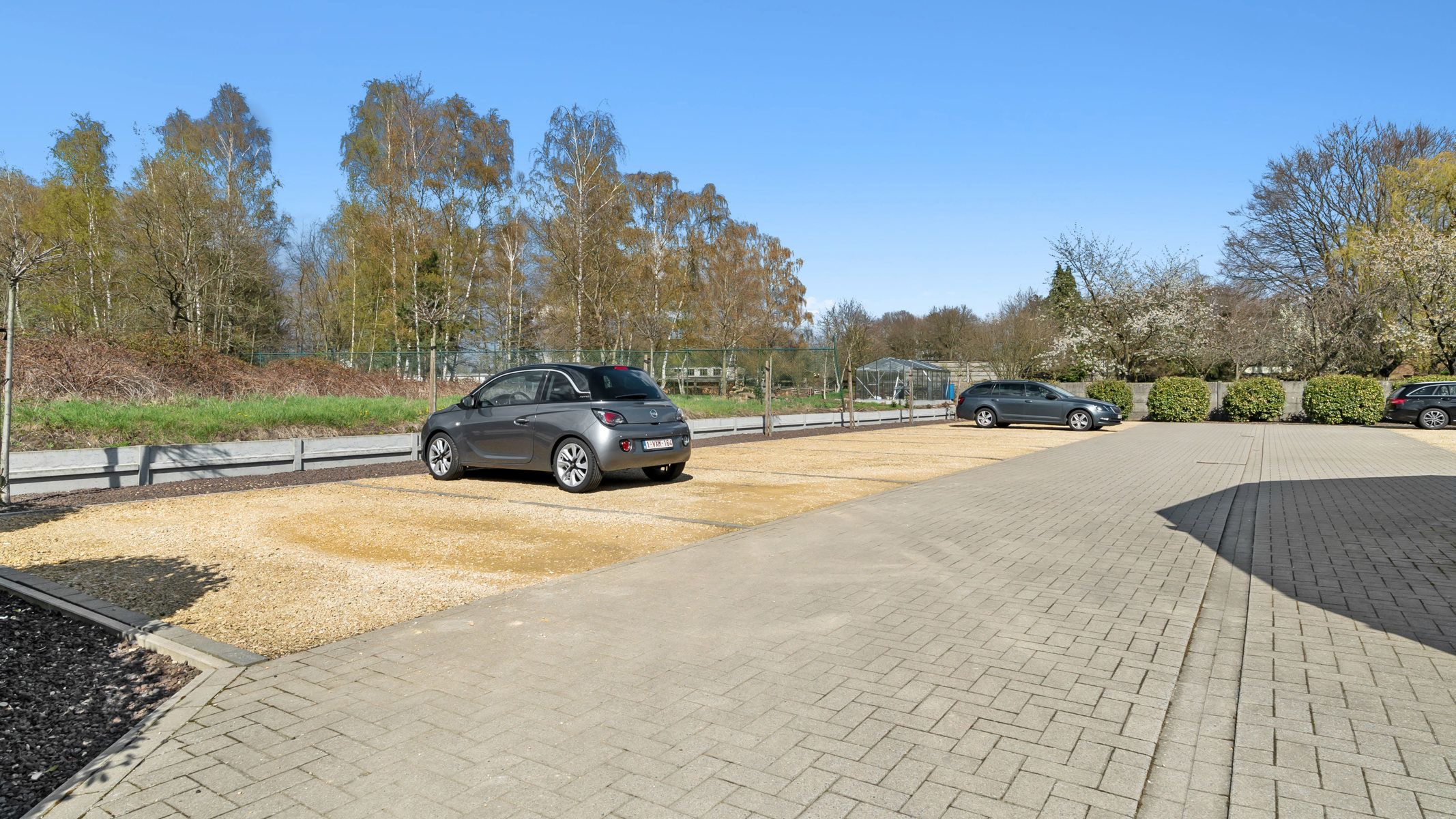 Gelijkvloers appartement met tuin en 2 autostaanplaatsen (1 ondergronds met berging en 1 bovengronds) foto 15