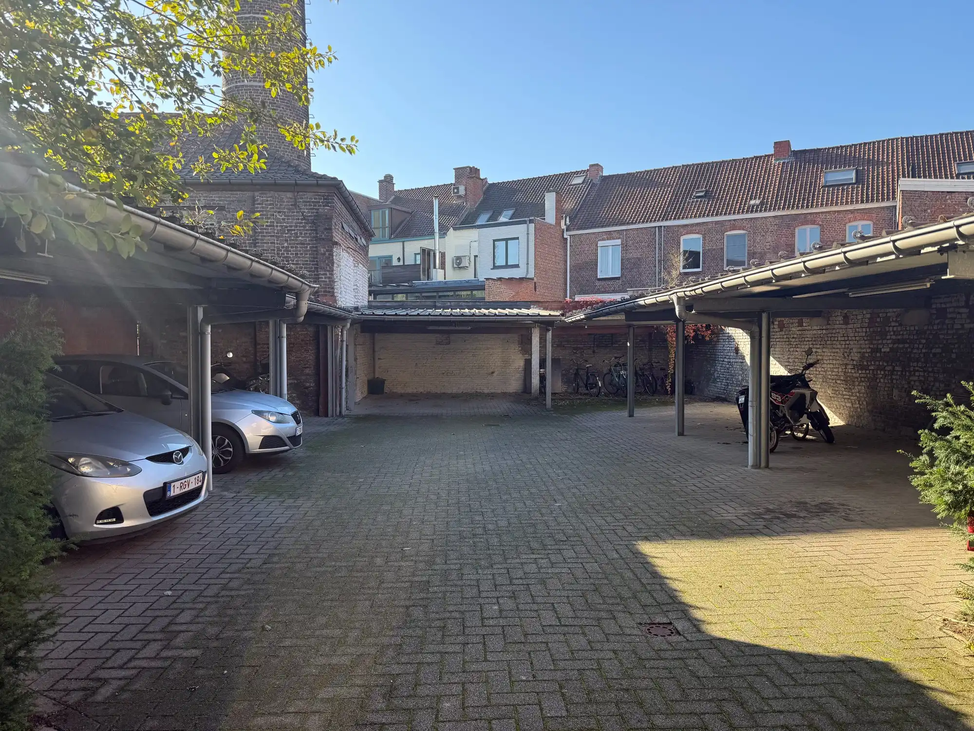 Mooie verzorgde kaaiwoning met 2 parkeerplaatsen | Vlaanderenkaai foto 6