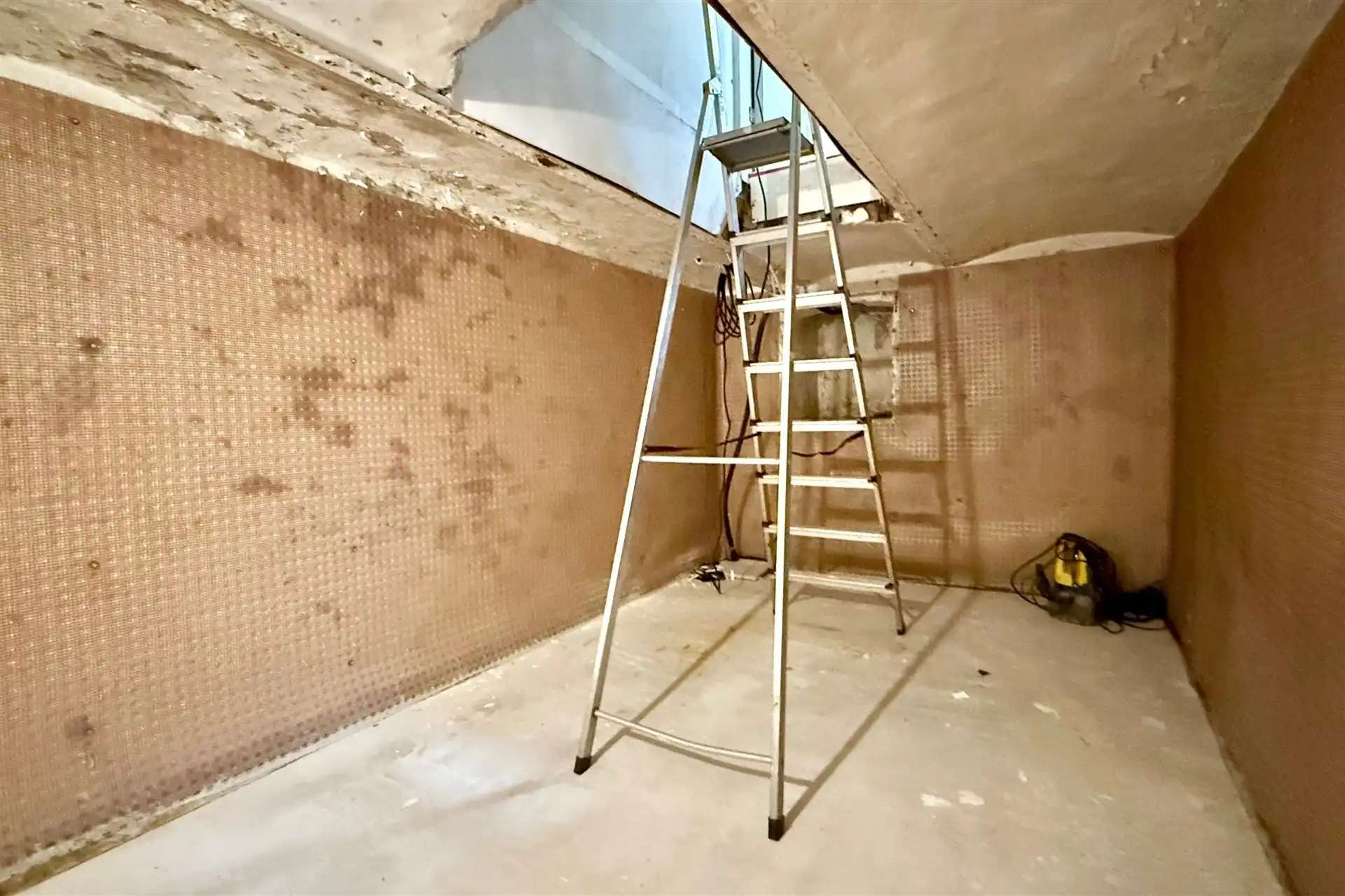 Vernieuwde rijwoning met tuin i.h. centrum foto 12