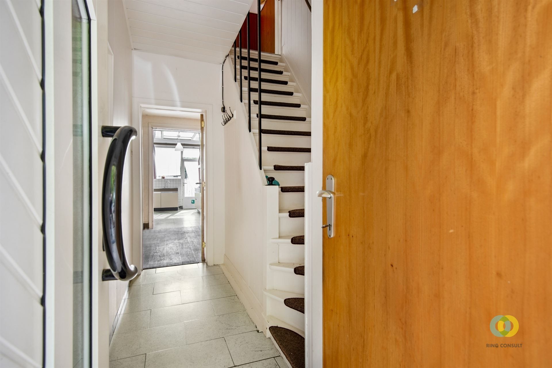 Te renoveren woning op rustige ligging foto 2