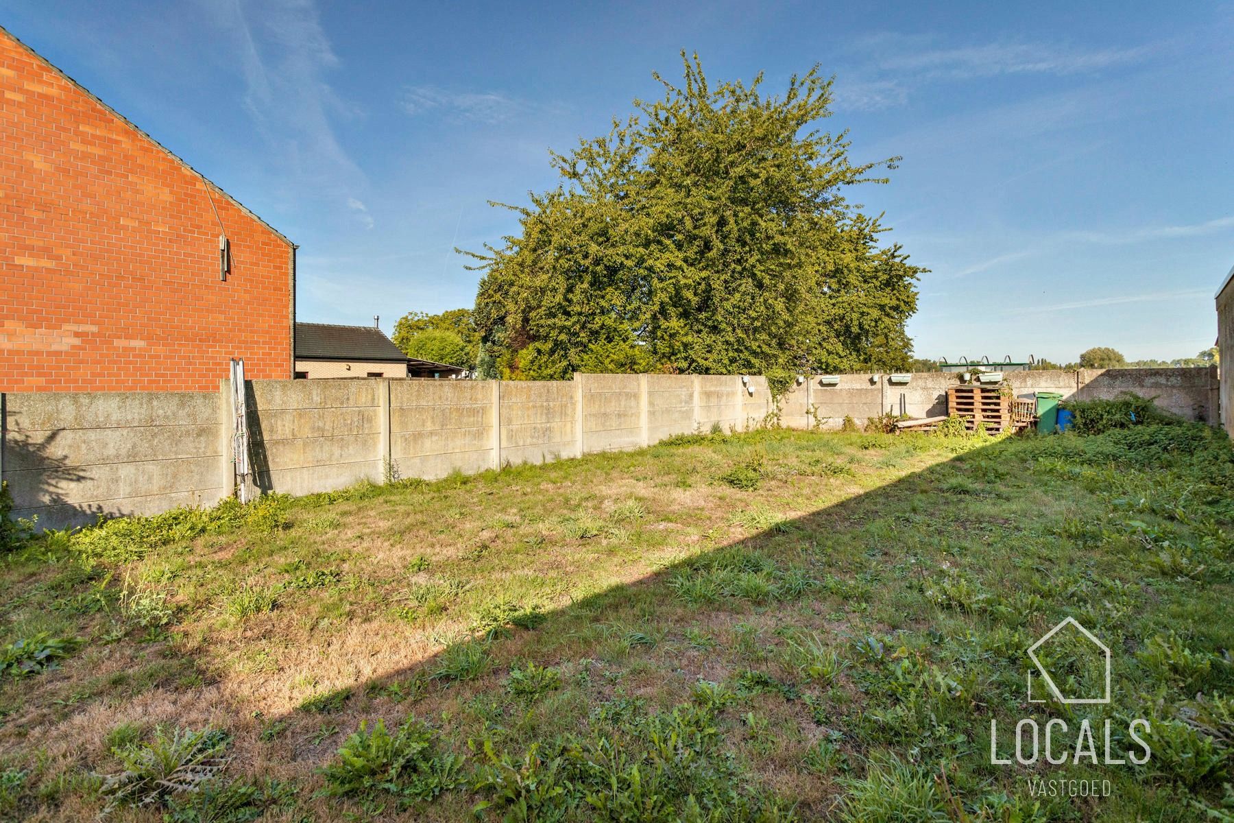 Ruime woning met 4 slaapkamers, 2 badkamers, garage & tuin!  foto 26