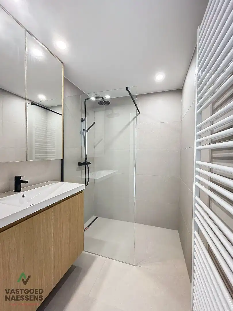 UNIEK GERENOVEERD 3 SLPK APP - ZICHT OP ZEE EN TERRASSEN  foto 24