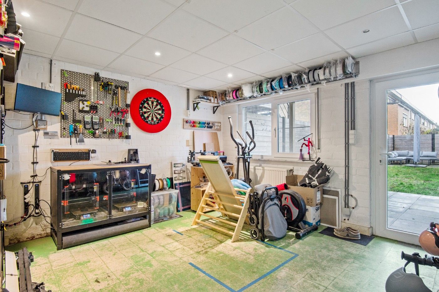 Ruime bel-etagewoning met 3 slpk, terras, tuin en inpandige garage foto 20