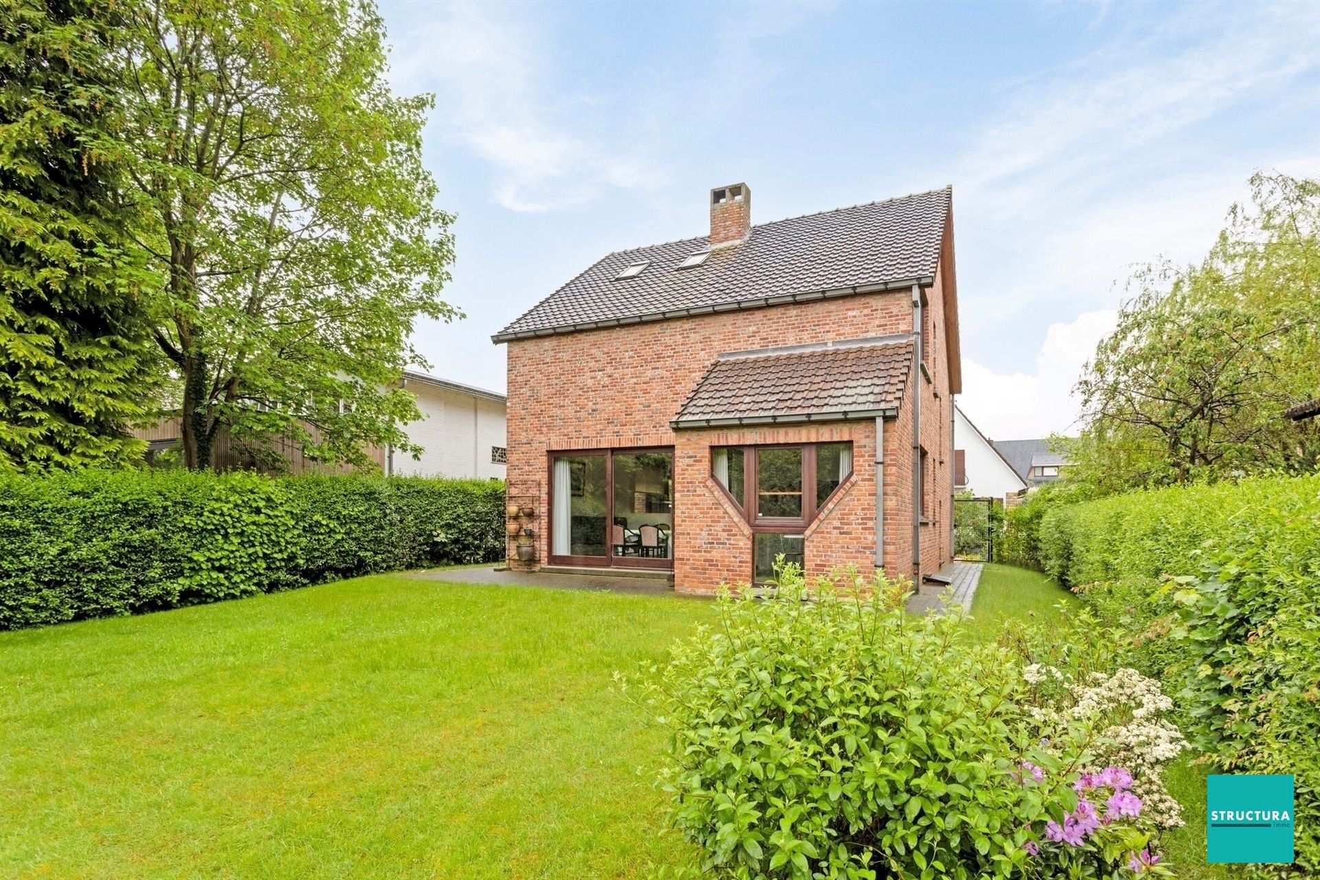 Villa met 4 kamers en mooie, privatieve tuin foto 2