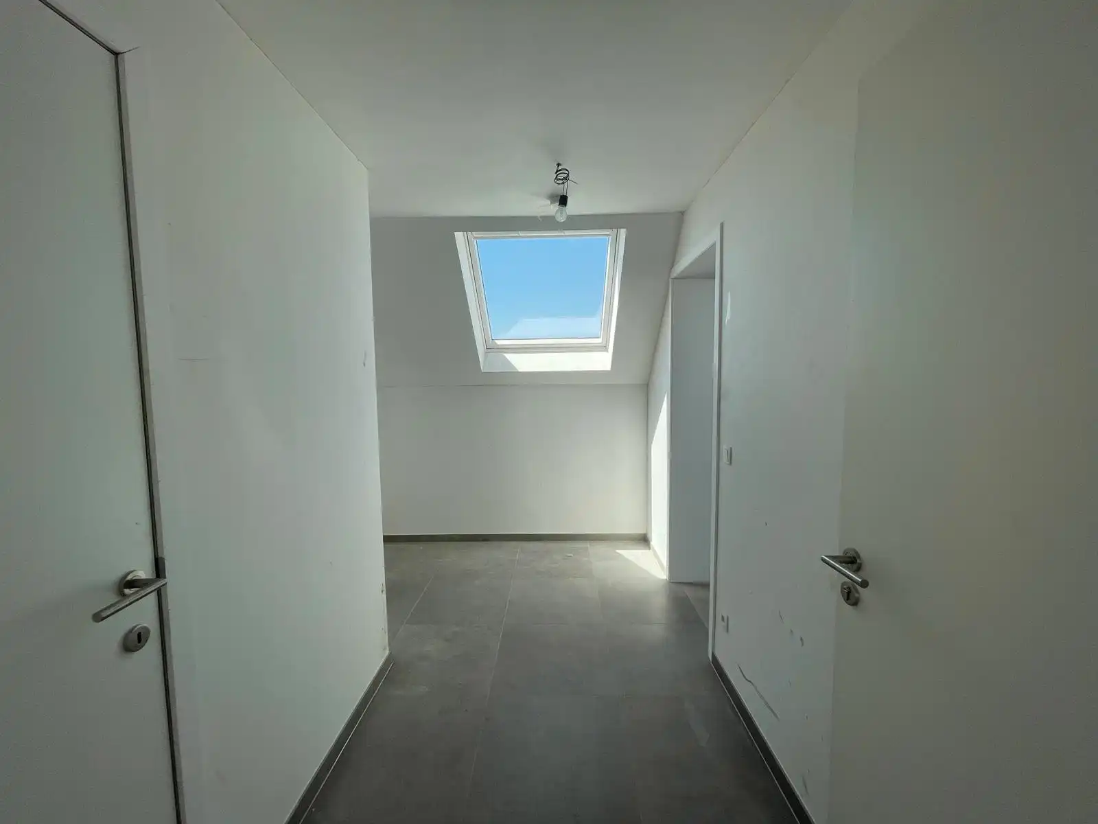 EREMBODEGEM - Lichtrijk & energiezuinig dakappartement. foto 10