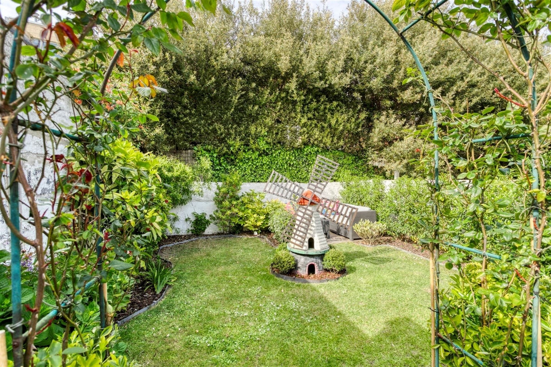 INSTAPKLAAR / ZONNIGE TUIN  foto 16