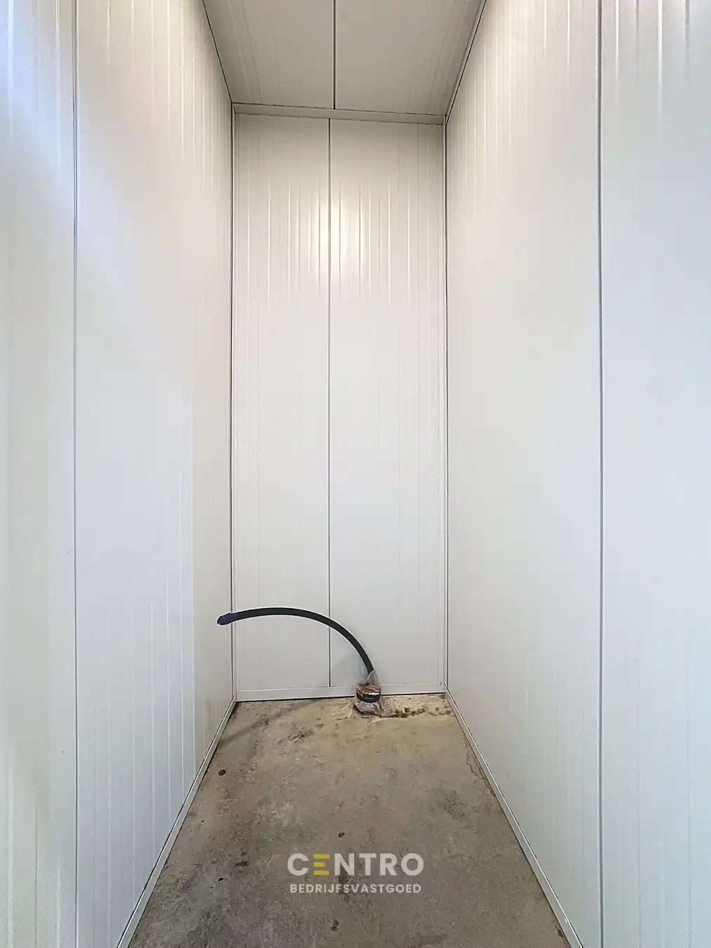 Recent bedrijfsbouw (°2021) op 1.930m2 verhard terrein te Eede! foto 12