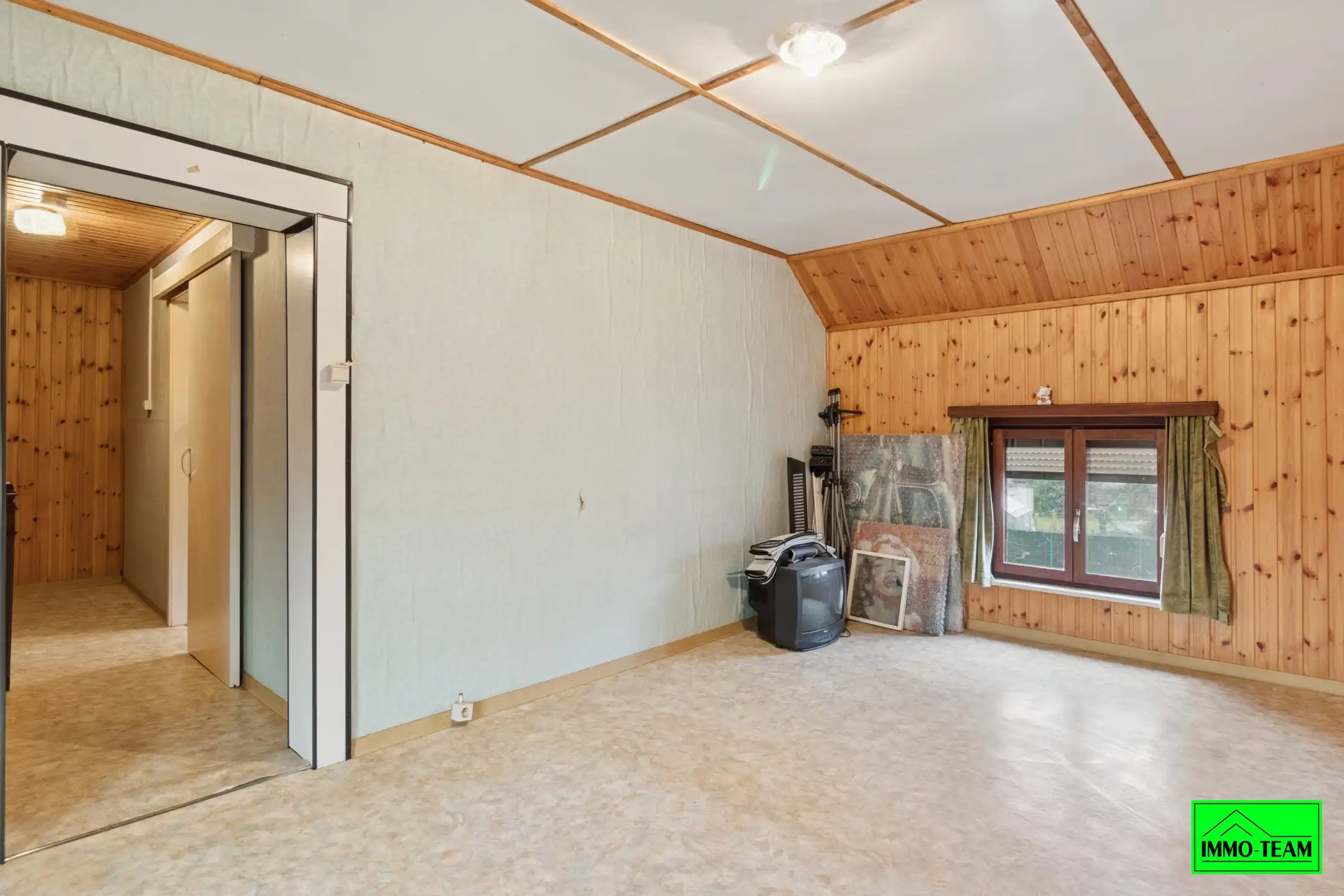 Charmante woning met renovatiepotentieel  foto 14