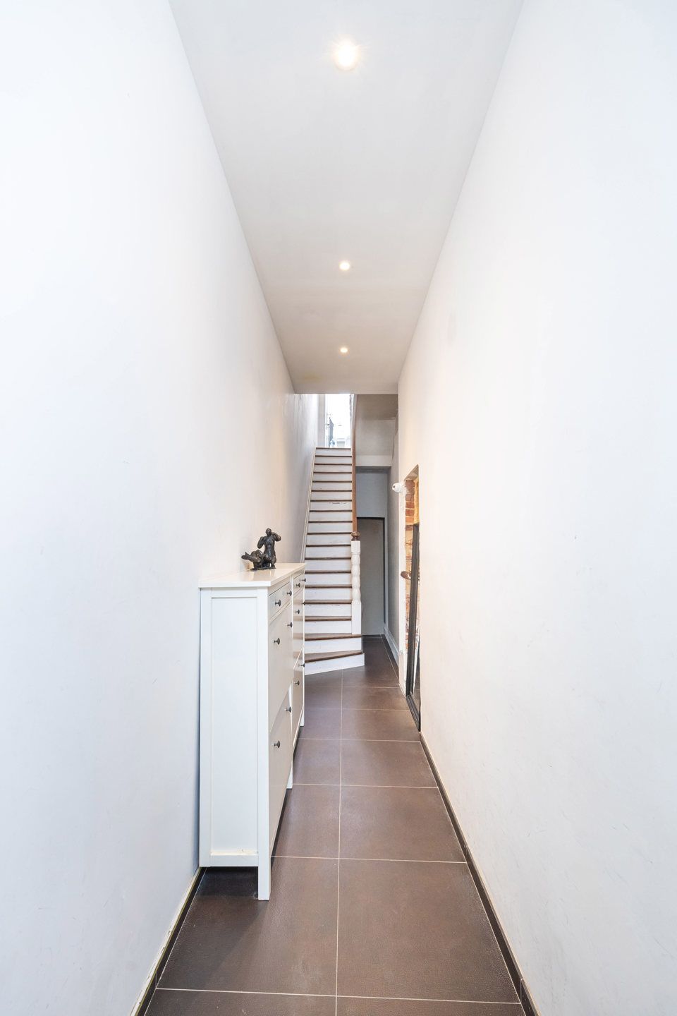 Woning van ± 150 m² met atelier/opslagruimte van ± 100 m² foto 17