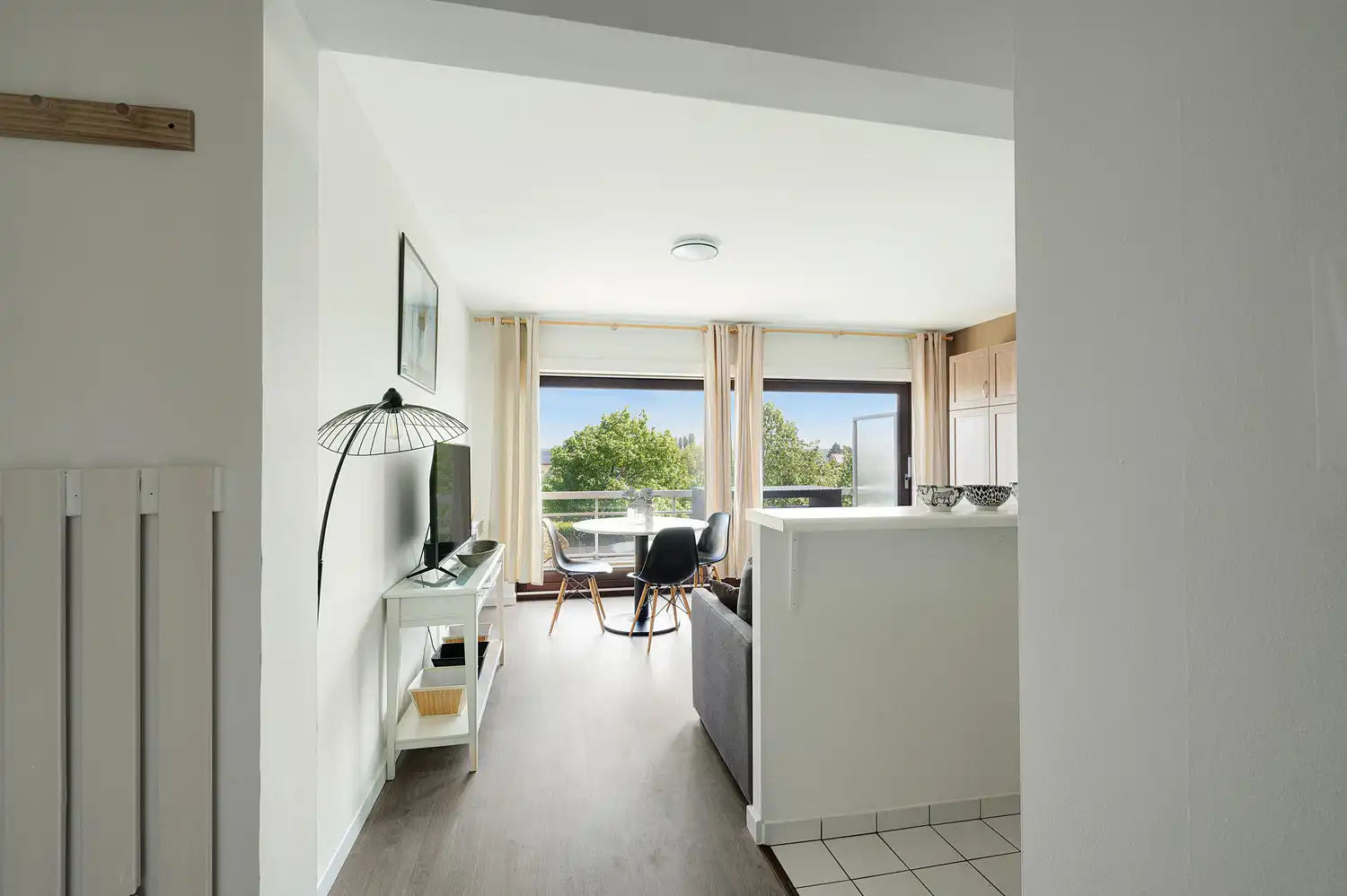 Mooie gemeubelde studio met groot terras foto 4