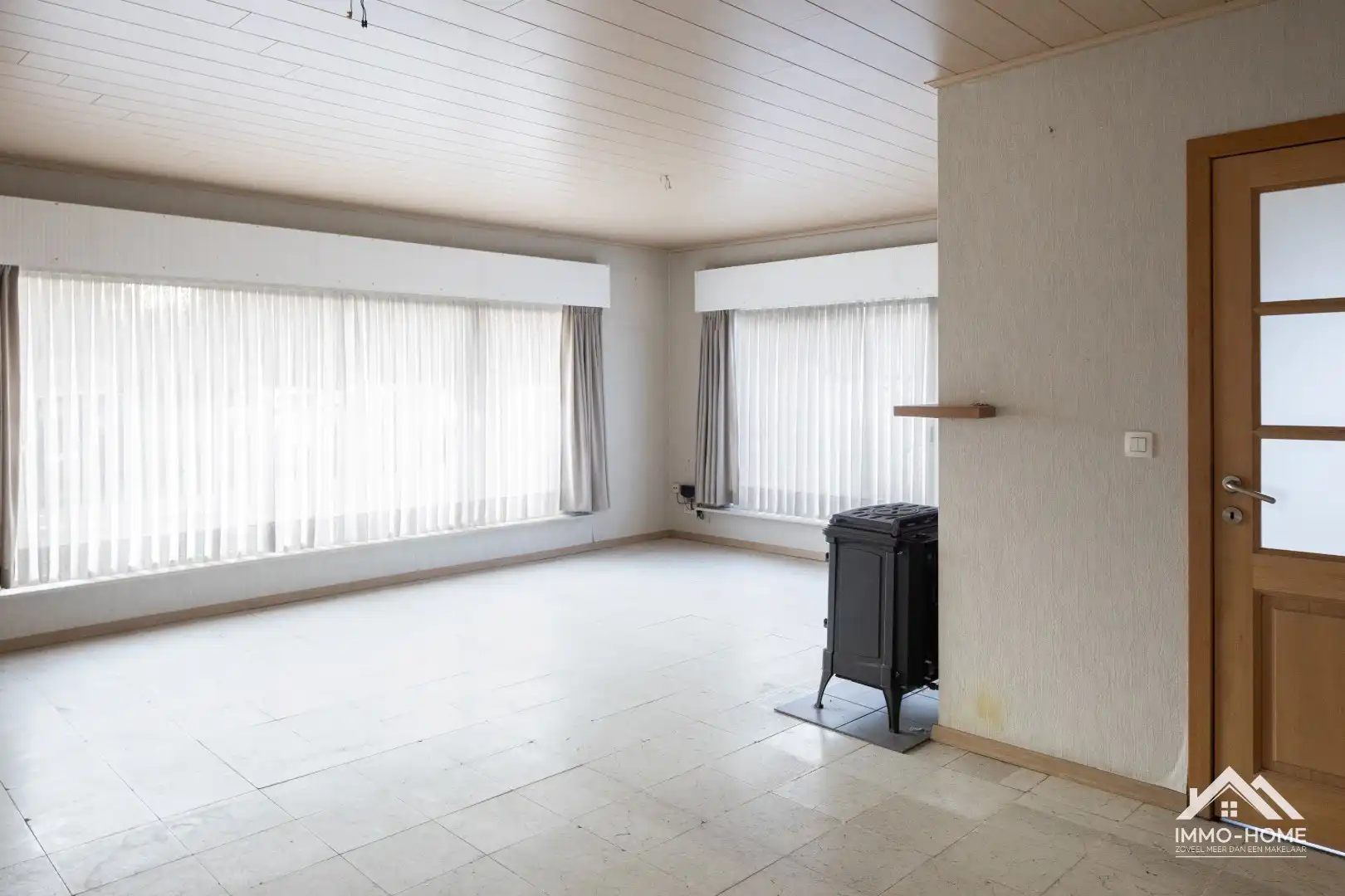 Ruime te renoveren hoekwoning met garage!!  foto 9